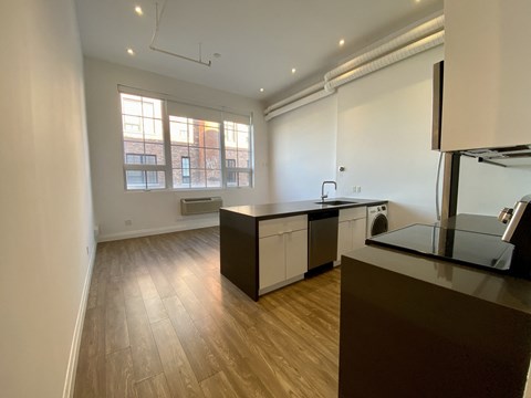 220 Dundurn Street South 1 Bed Apartment for Rent - Photo Gallery 26
